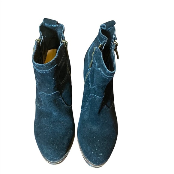 Lucky Brand Black Ankle Boots with Gold Buckle - Picture 5 of 6